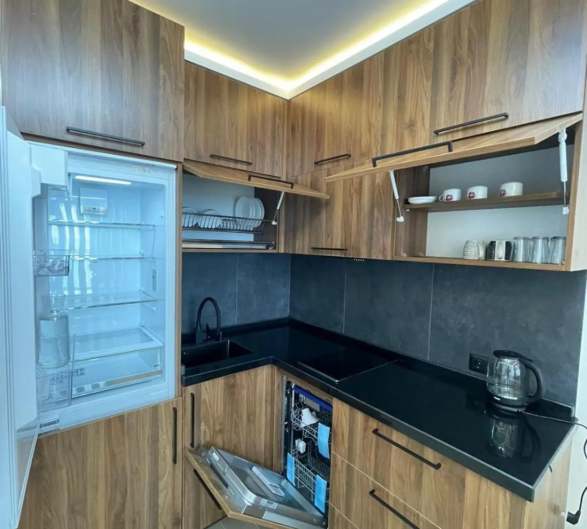 Next Apartment By Temo Batumi 0*,